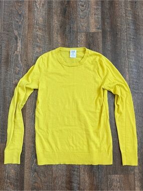 GAP Women’s Crewneck Sweater in Bright Yellow